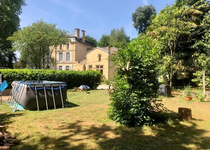 L'abbaye Du Chateau Du Vallier Сasa de vacaciones Langoiran